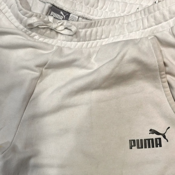 Puma™️ White Trademark Logo Sweatpant W Double Puma Branding On Back Leg - Picture 3 of 9